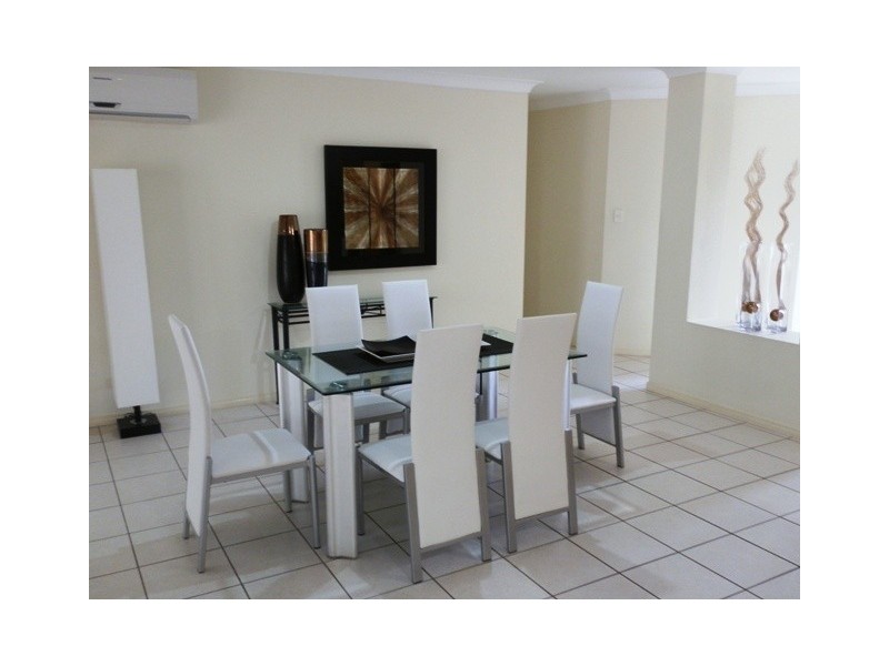 9 Woodbine Court, Parkwood QLD 4214