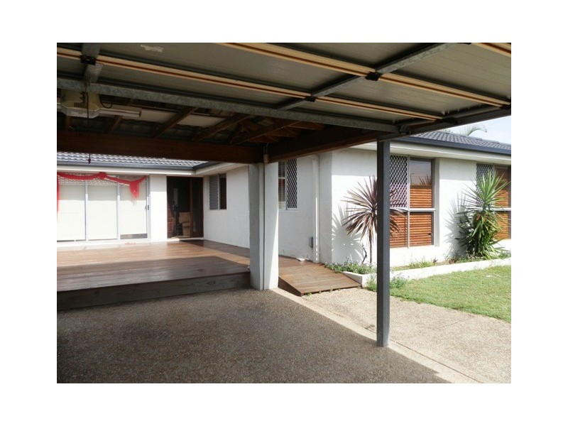 4 Lautoka Court, Clear Island Waters QLD 4226