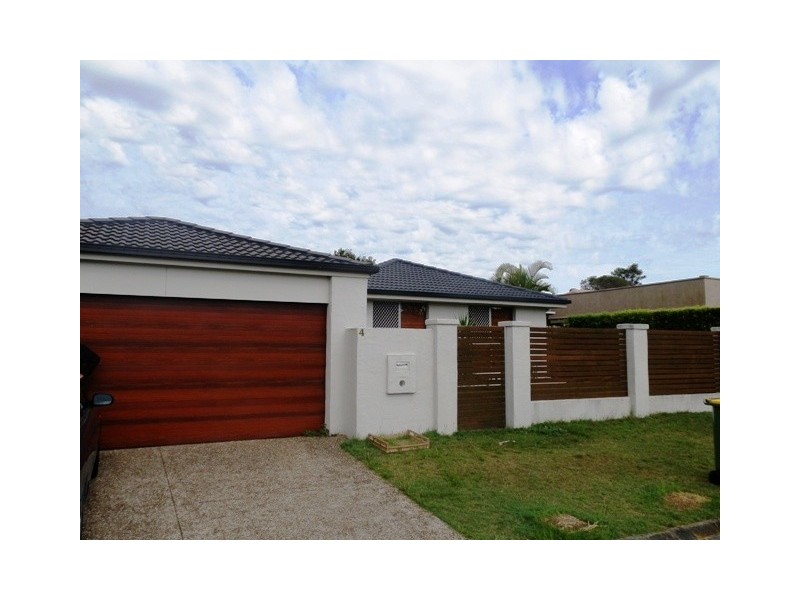 4 Lautoka Court, Clear Island Waters QLD 4226