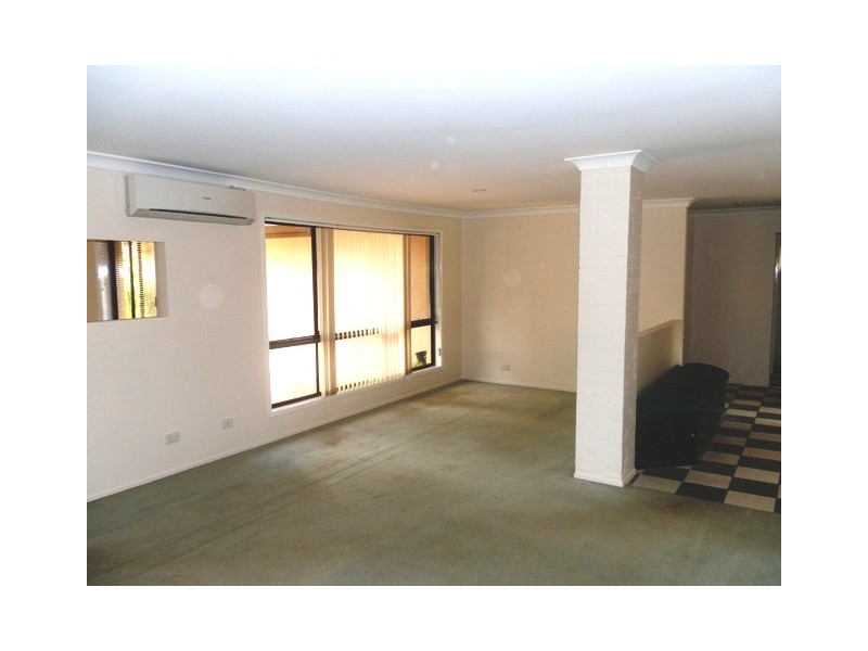 81 Inverness Way, Parkwood QLD 4214