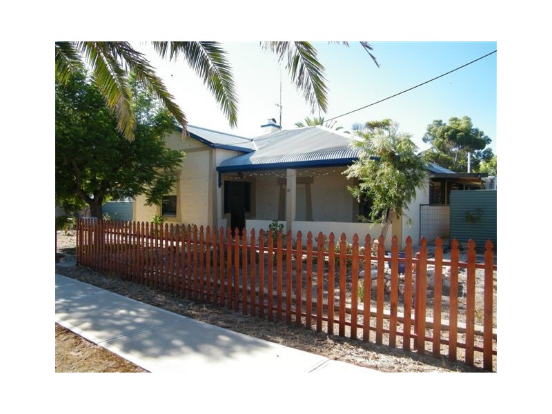 21 Wells St, Streaky Bay SA 5680