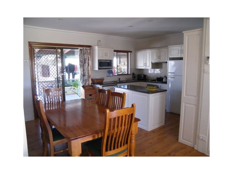 4 Redding Rd, Streaky Bay SA 5680