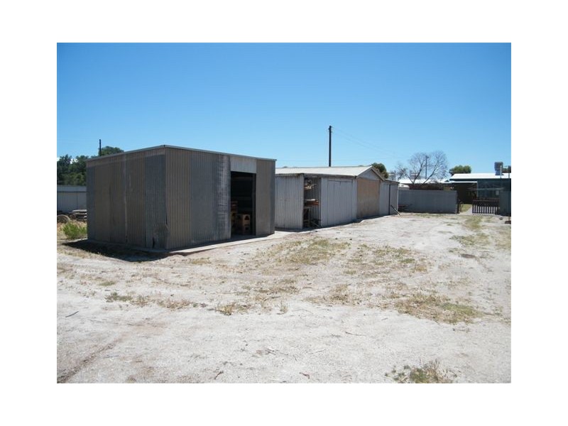 4 Redding Rd, Streaky Bay SA 5680