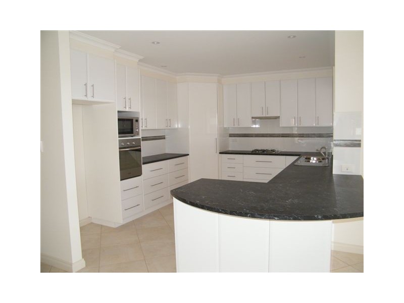 10 Herbert Edwards Dve, Streaky Bay SA 5680