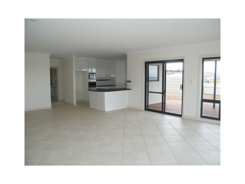 10 Herbert Edwards Dve, Streaky Bay SA 5680