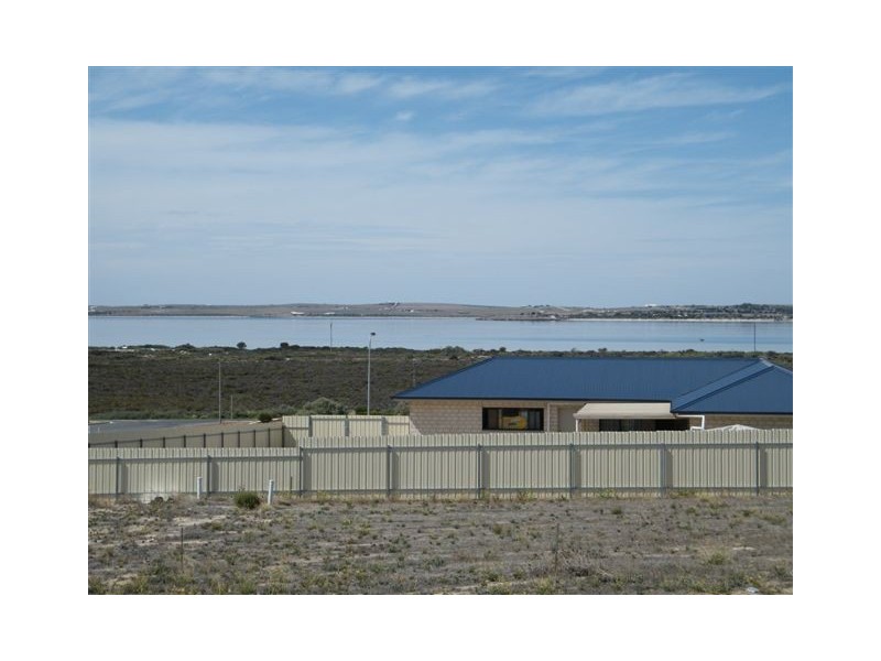 10 Herbert Edwards Dve, Streaky Bay SA 5680