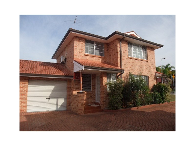 Edensor Park NSW 2176