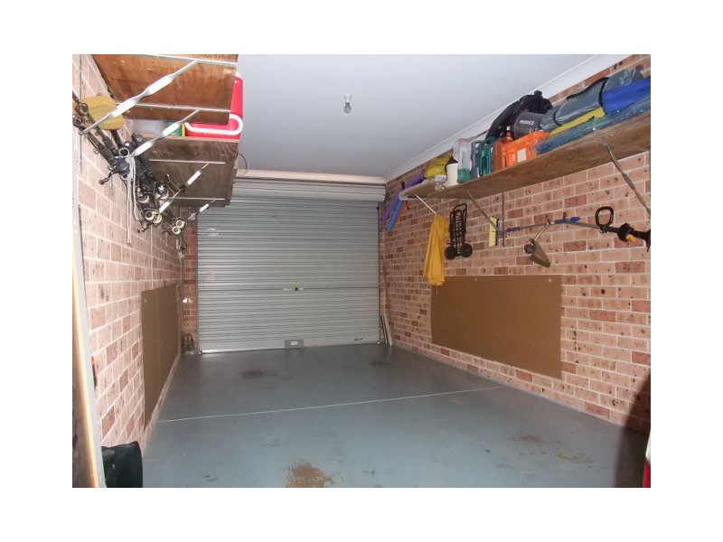 Edensor Park NSW 2176
