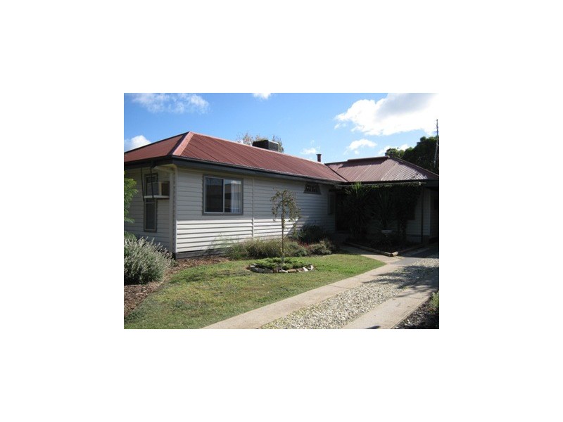 15 Boorin St, Cobram VIC 3644