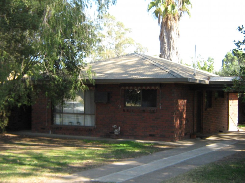 4/2-6 Howard St, Barooga NSW 3644