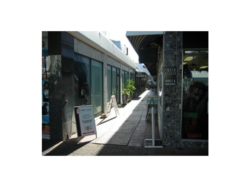 8/84 Lake Street, Cairns QLD 4870