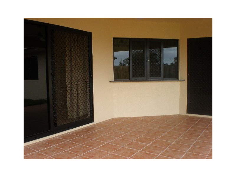 17 Seton Street, Trinity Park QLD 4879