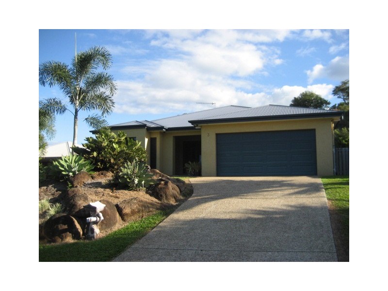 3 Kawana Street, Caravonica QLD 4878