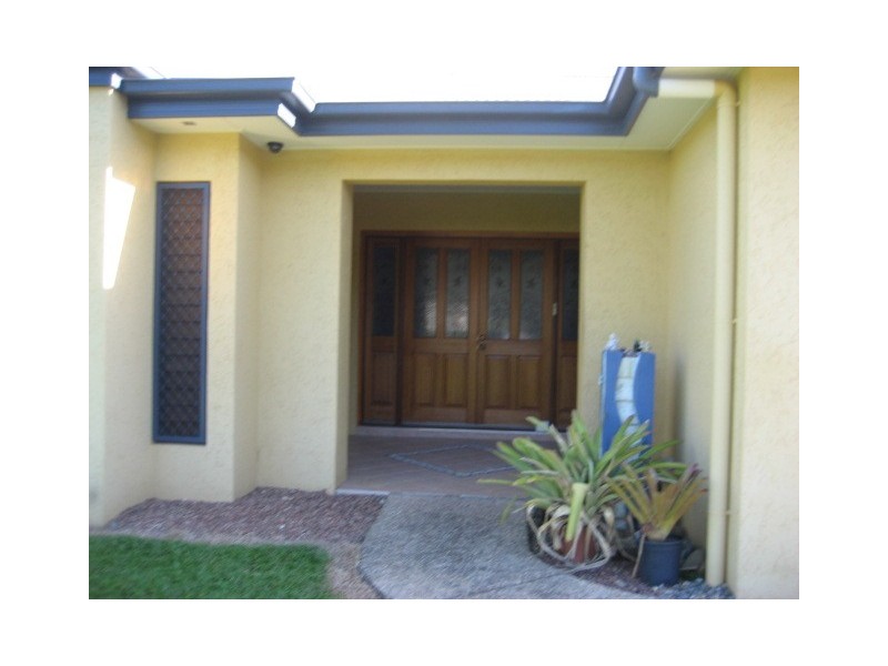 3 Kawana Street, Caravonica QLD 4878