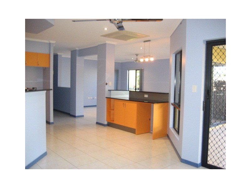 3 Kawana Street, Caravonica QLD 4878