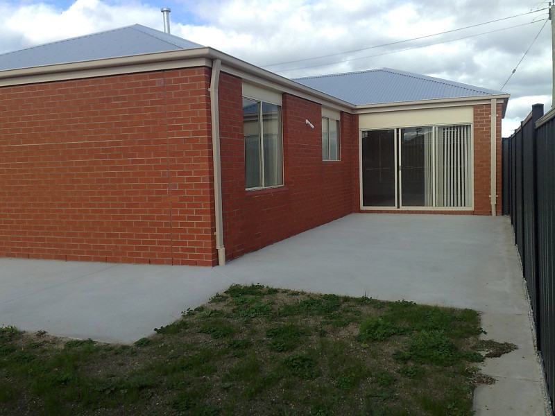 53 Canterbury Road East, Lara VIC 3212