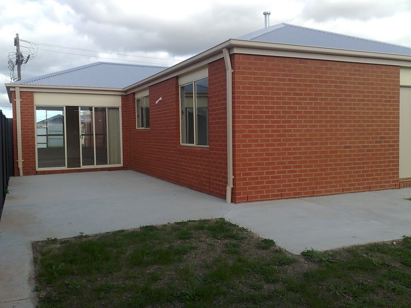 57 Canterbury Road East, Lara VIC 3212