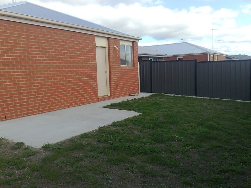 57 Canterbury Road East, Lara VIC 3212