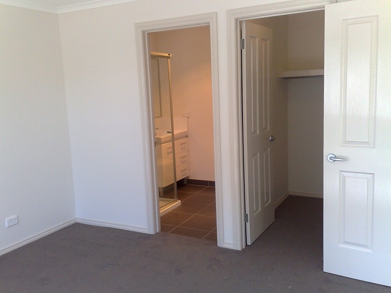 1/5 Bennett Court, Leopold VIC 3224