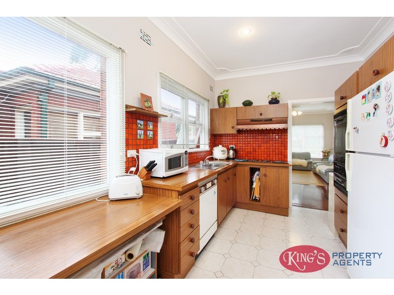 15 Bettina Court, Greenacre NSW 2190
