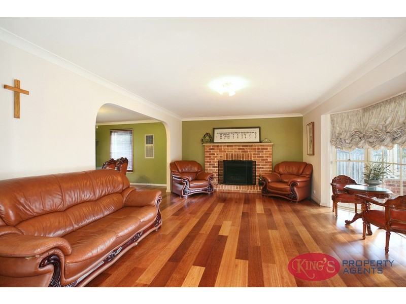 15 Castlewood Dr., Castle Hill NSW 2154