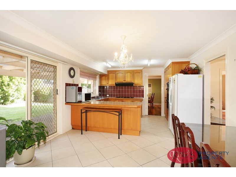 15 Castlewood Dr., Castle Hill NSW 2154