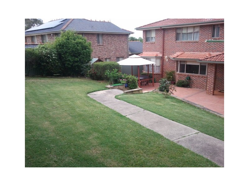 52 Kings Rd, Castle Hill NSW 2154