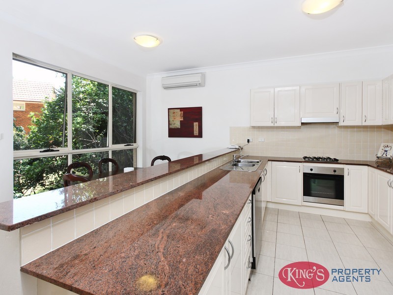4/2-4 Bloomsbury Ave, Pymble NSW 2073