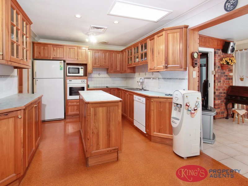 16 White Cedar Drive,, Castle Hill NSW 2154