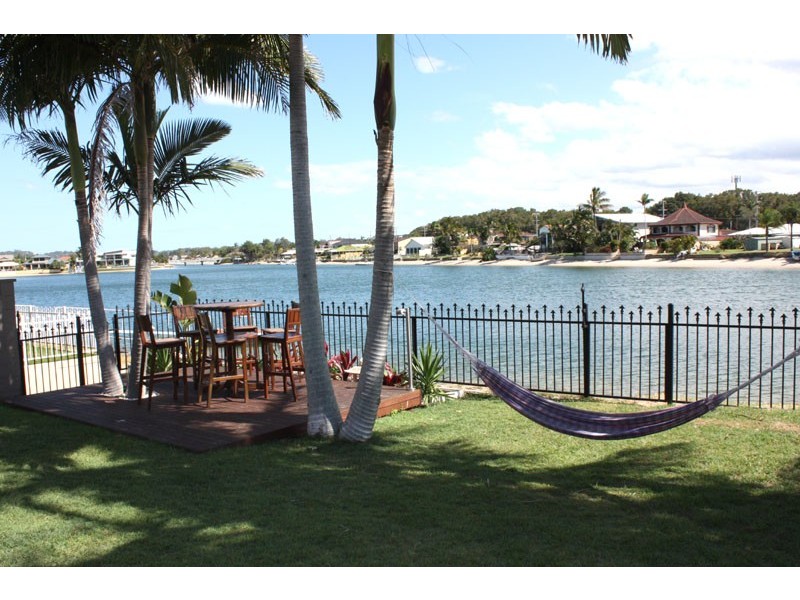 64 Parnki Parade, Palm Beach QLD 4221