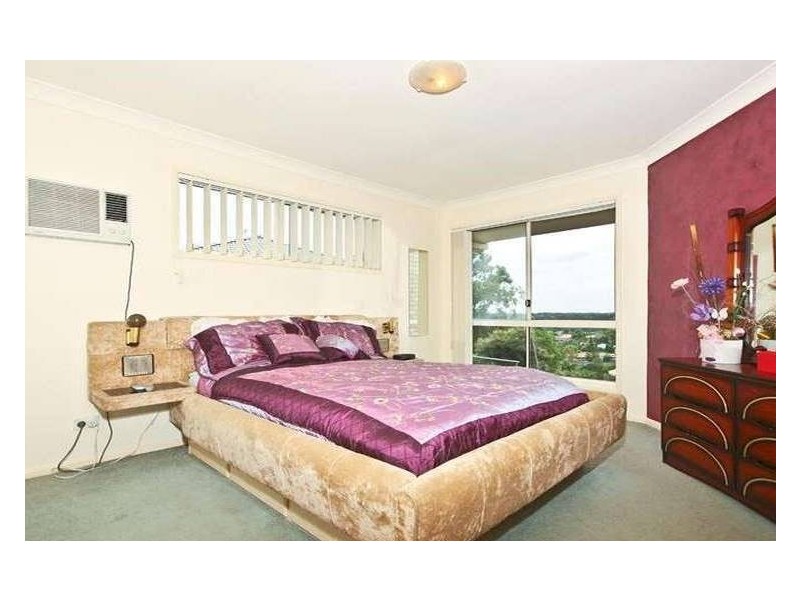 2 Paddington Drive, Carrara QLD 4211