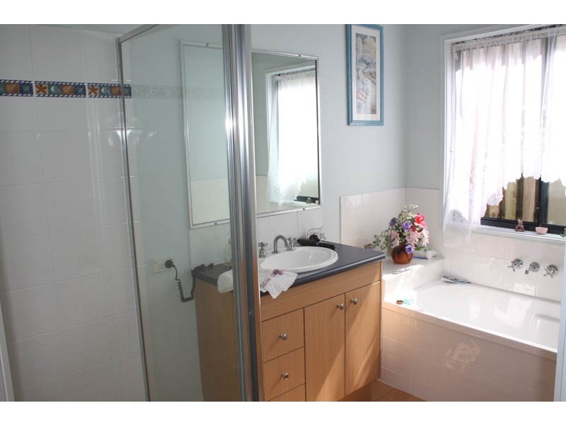 13 Montville street, Varsity Lakes QLD 4227