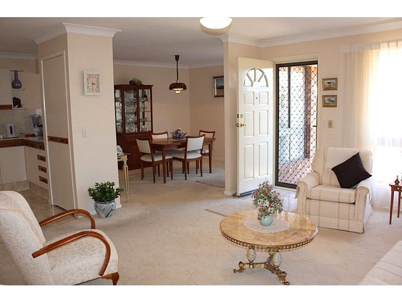 1/17 Wagtail Ct, Burleigh Waters QLD 4220