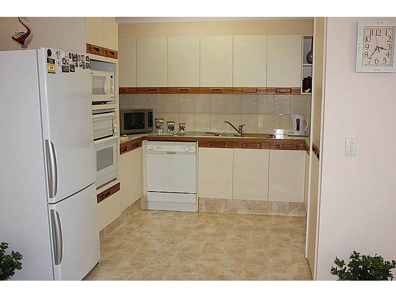 1/17 Wagtail Ct, Burleigh Waters QLD 4220