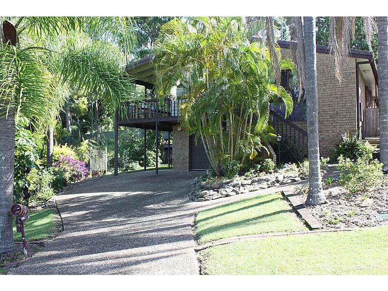 18 Fatsia court, Elanora QLD 4221