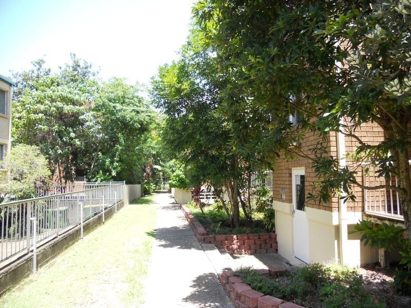 11/14 Mawarra Street, Palm Beach QLD 4221