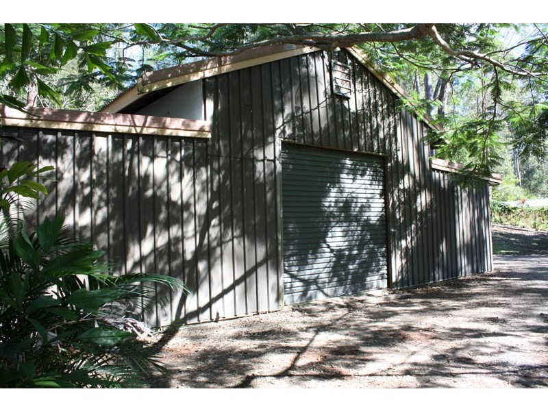 8 Harry Mills Drive, Worongary QLD 4213