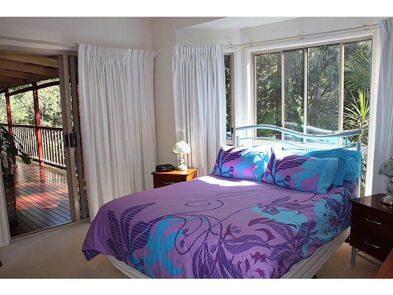 61 Simpsons Road, Elanora QLD 4221