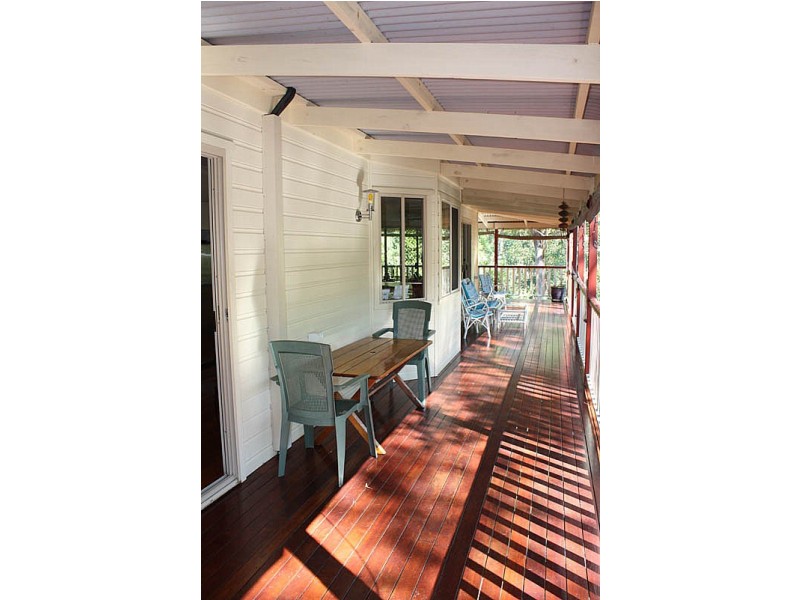 61 Simpsons Road, Elanora QLD 4221