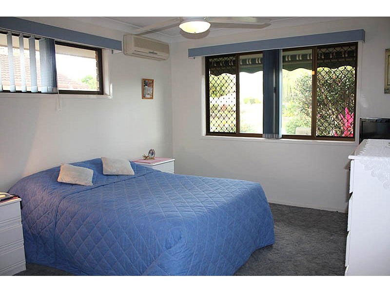 2/81 Treeview Drive, Burleigh Waters QLD 4220