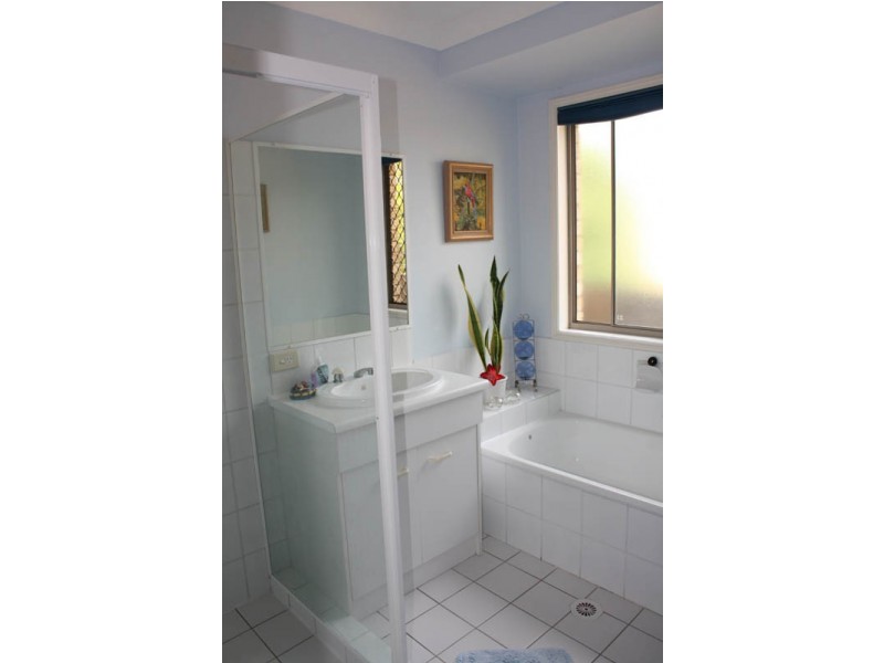 5 Alcott Ct, Parkwood QLD 4214