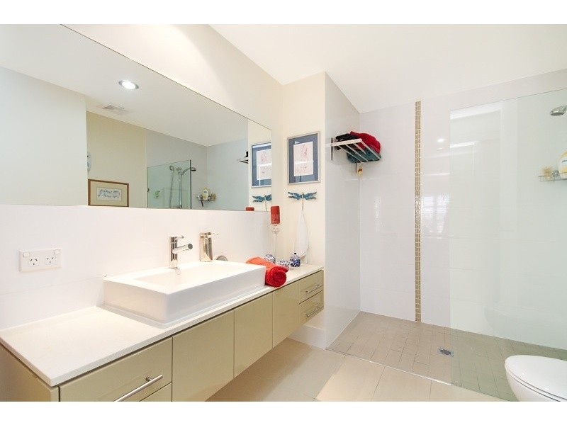 1 Toombul Ave, Miami QLD 4220
