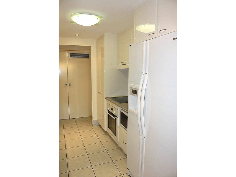 14 Jefferson Lane, Palm Beach QLD 4221