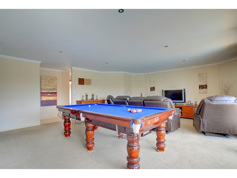 14 MACKEREL COURT, Palm Beach QLD 4221