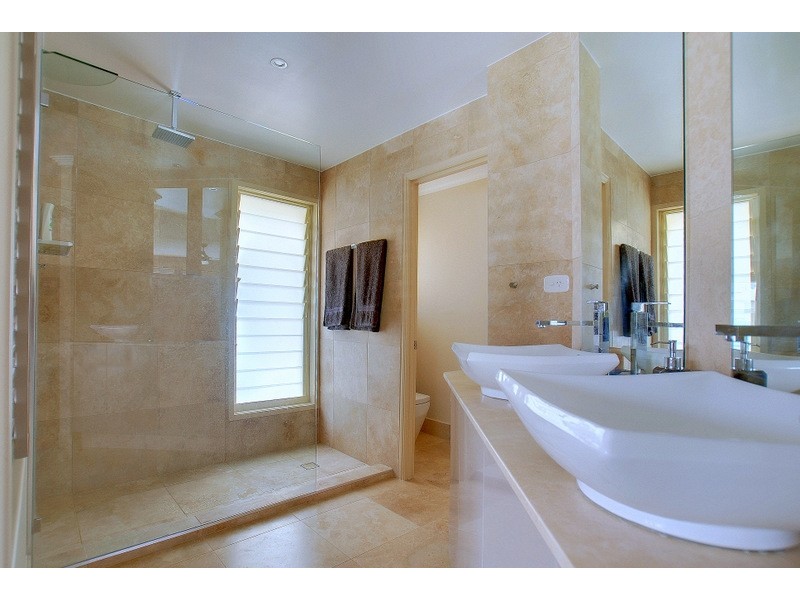 14 MACKEREL COURT, Palm Beach QLD 4221