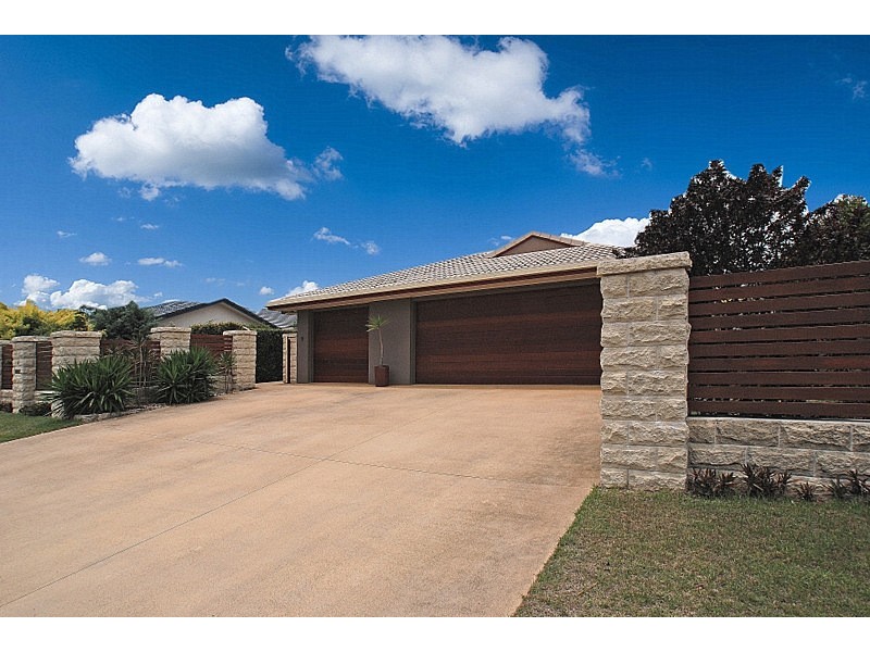 14 MACKEREL COURT, Palm Beach QLD 4221