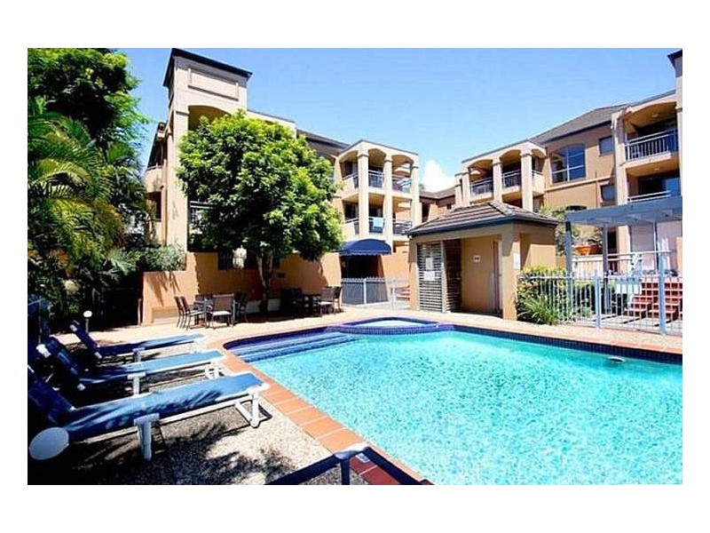 6/4-10 MONTE CARLO AVE, Surfers Paradise QLD 4217
