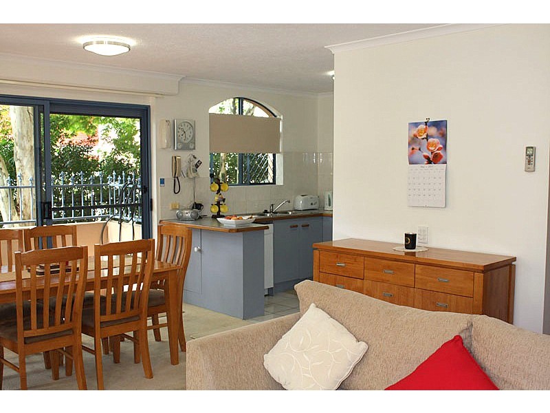 6/4-10 MONTE CARLO AVE, Surfers Paradise QLD 4217