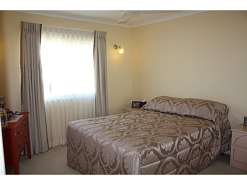 142/3 TOWNSHIP DRIVE, Burleigh Heads QLD 4220