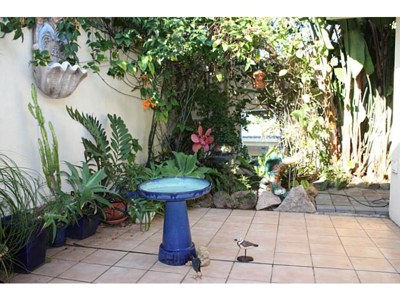 2/9 FIONA STREET, Biggera Waters QLD 4216